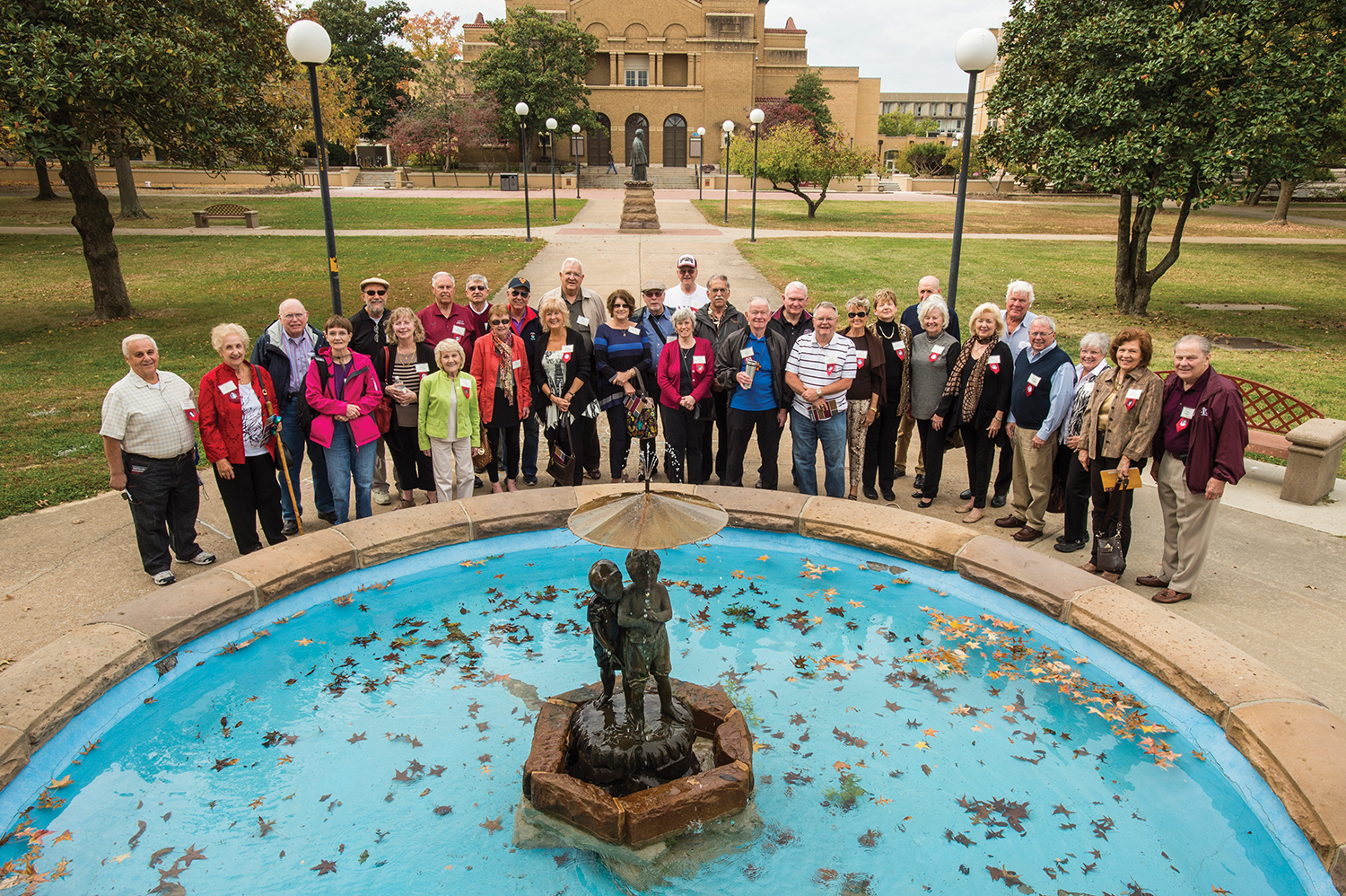 Southern Illinois University Class of '65 donates to restore the Paul and Virigina Statue.