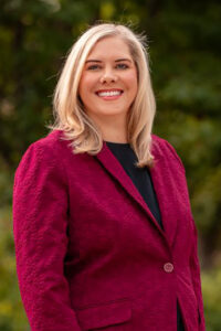 Carly Holtkamp headshot
